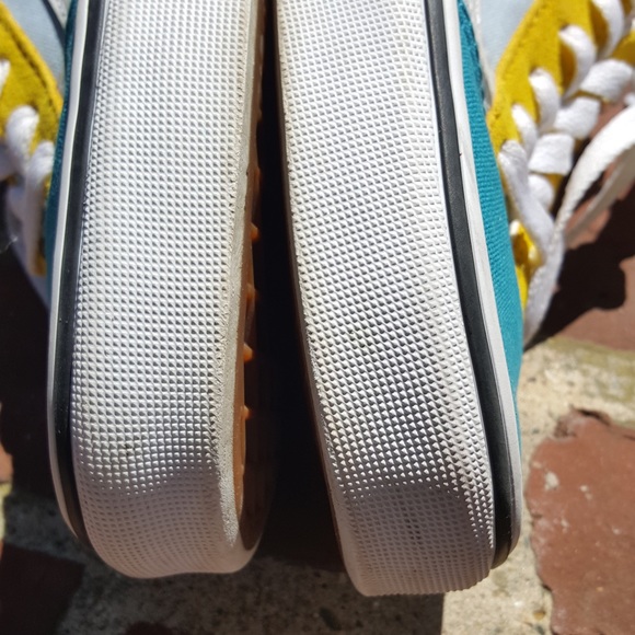 Vans Old Skool multi-colored size 6 Women’s sneaker. - Picture 7 of 13